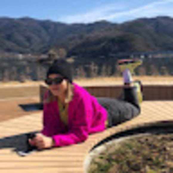 Meet your Posher, Ksenia - Picture 1 of 1